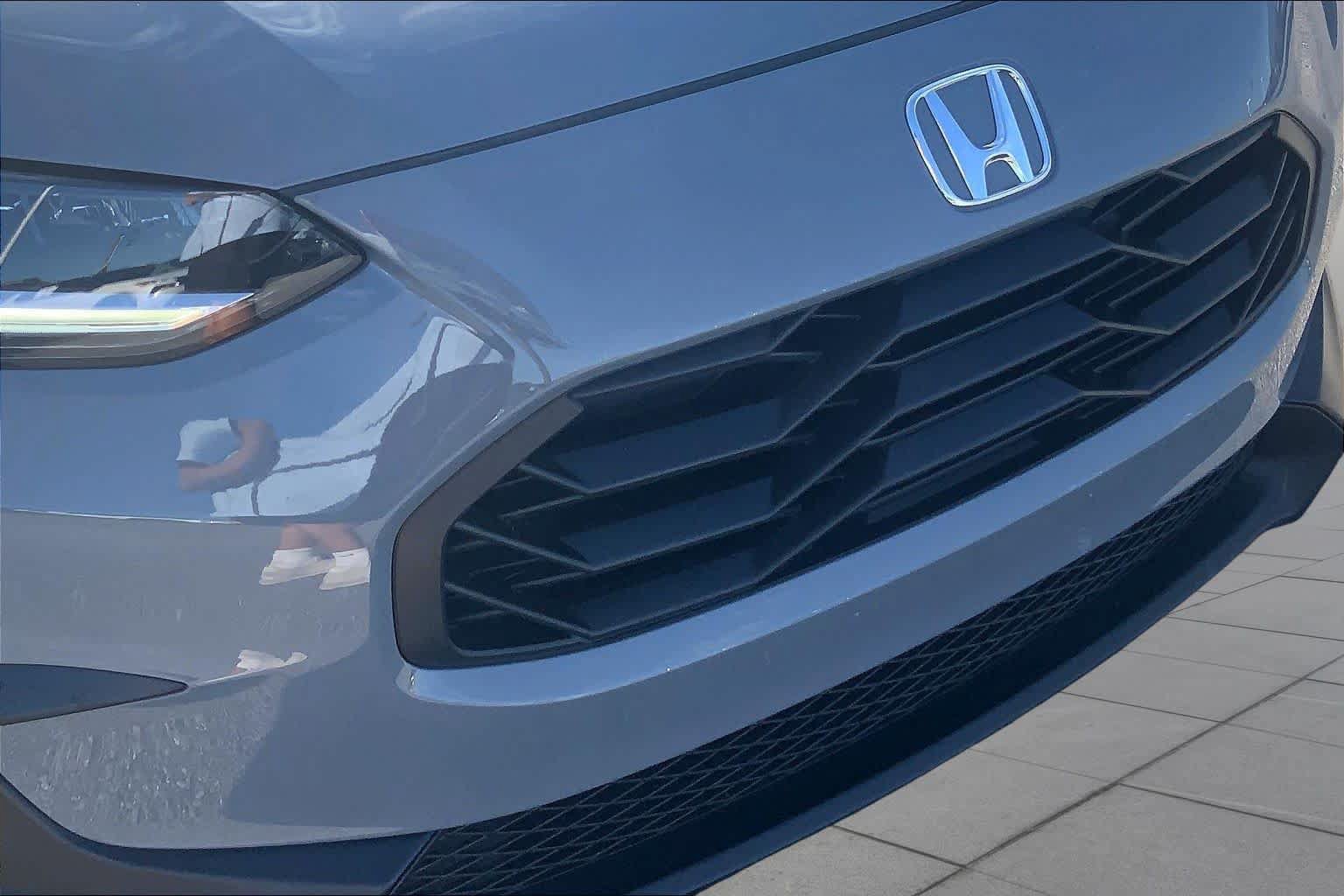 Used 2025 Honda HR-V Sport image 30