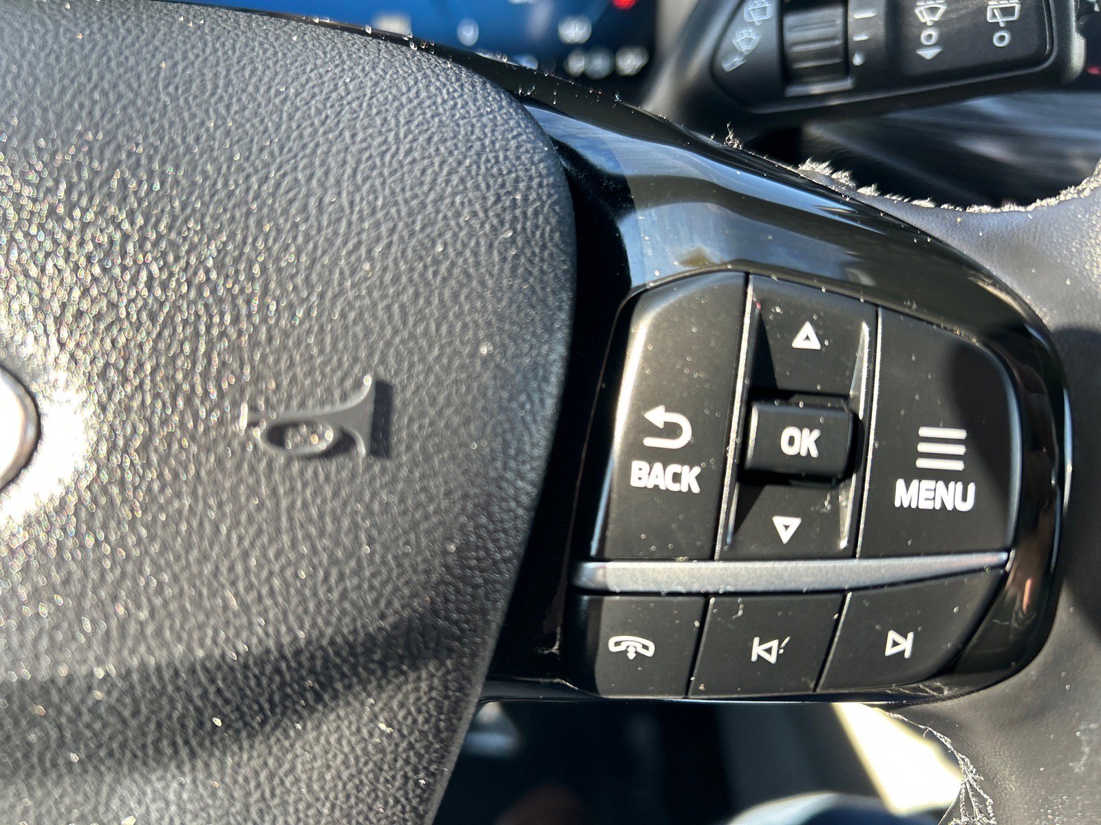 Certified 2025 Ford Escape Platinum image 25