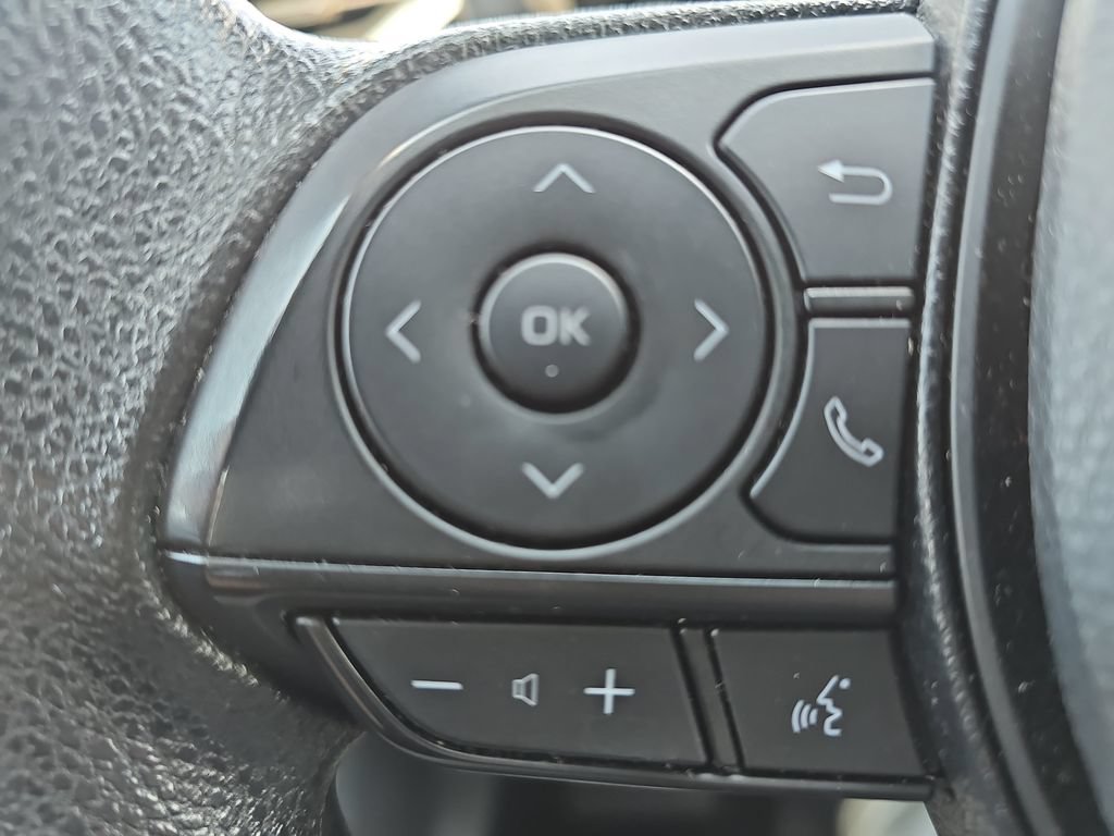 Used 2025 Toyota RAV4 XLE FWD image 17