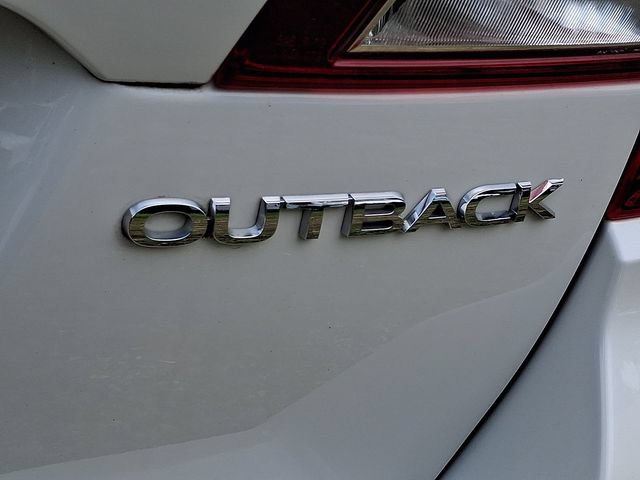 Used 2018 Subaru Outback 2.5i Limited AWD/4WD image 11