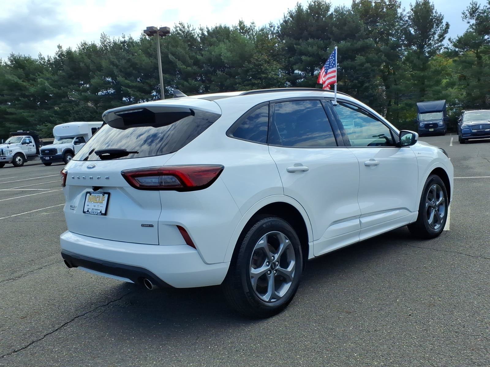 Certified 2023 Ford Escape ST-Line Select AWD/4WD image 7