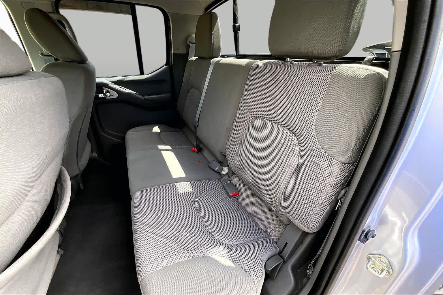 Used 2019 Nissan Frontier SV RWD image 21