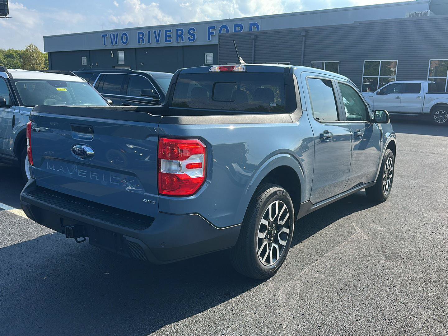 Certified 2024 Ford Maverick Lariat AWD/4WD image 3