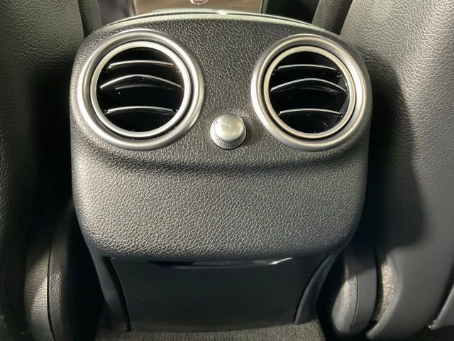 Used 2018 Mercedes-Benz C 300 Sedan image 17