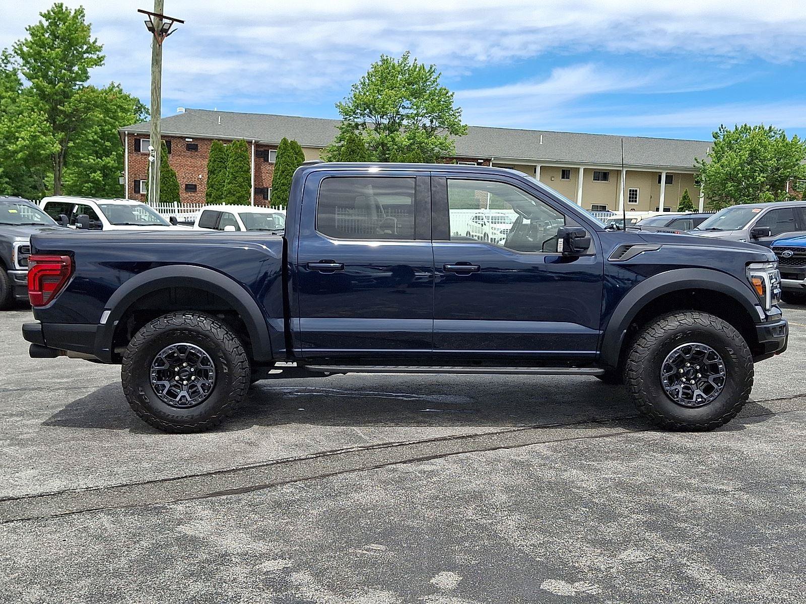 Certified 2025 Ford F150 Raptor w/ Equipment Group 803A Raptor R AWD/4WD image 7