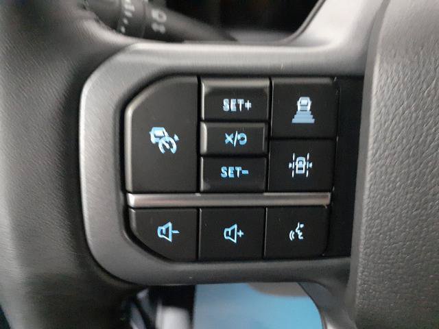 Certified 2024 Ford F250 Lariat w/ Lariat Ultimate Package AWD/4WD image 18