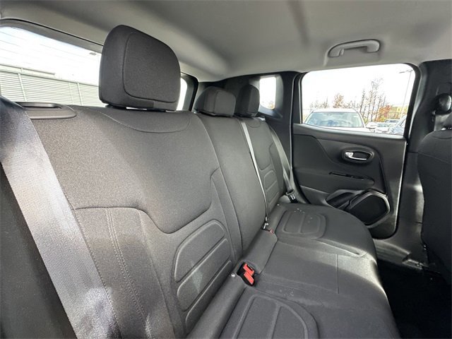 Used 2020 Jeep Renegade Latitude image 37