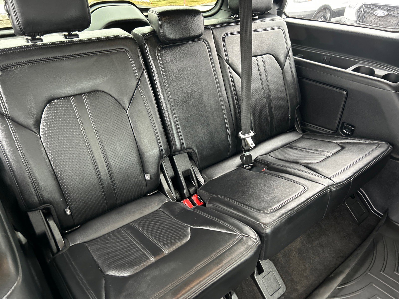 Certified 2020 Ford Expedition Limited w/ Special Edition Package image 25