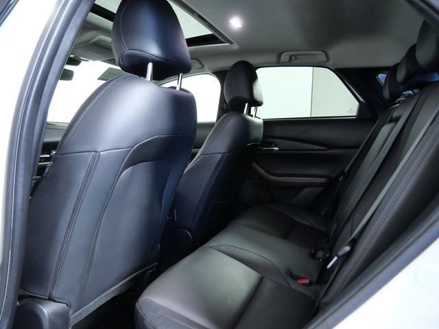 Used 2022 MAZDA CX-30 AWD 2.5 S w/ Premium Package image 11