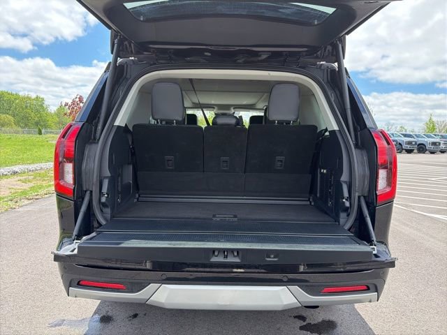 Certified 2025 Ford Expedition Platinum AWD/4WD image 12