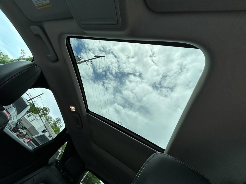 Certified 2023 Ford Escape Platinum AWD/4WD image 18