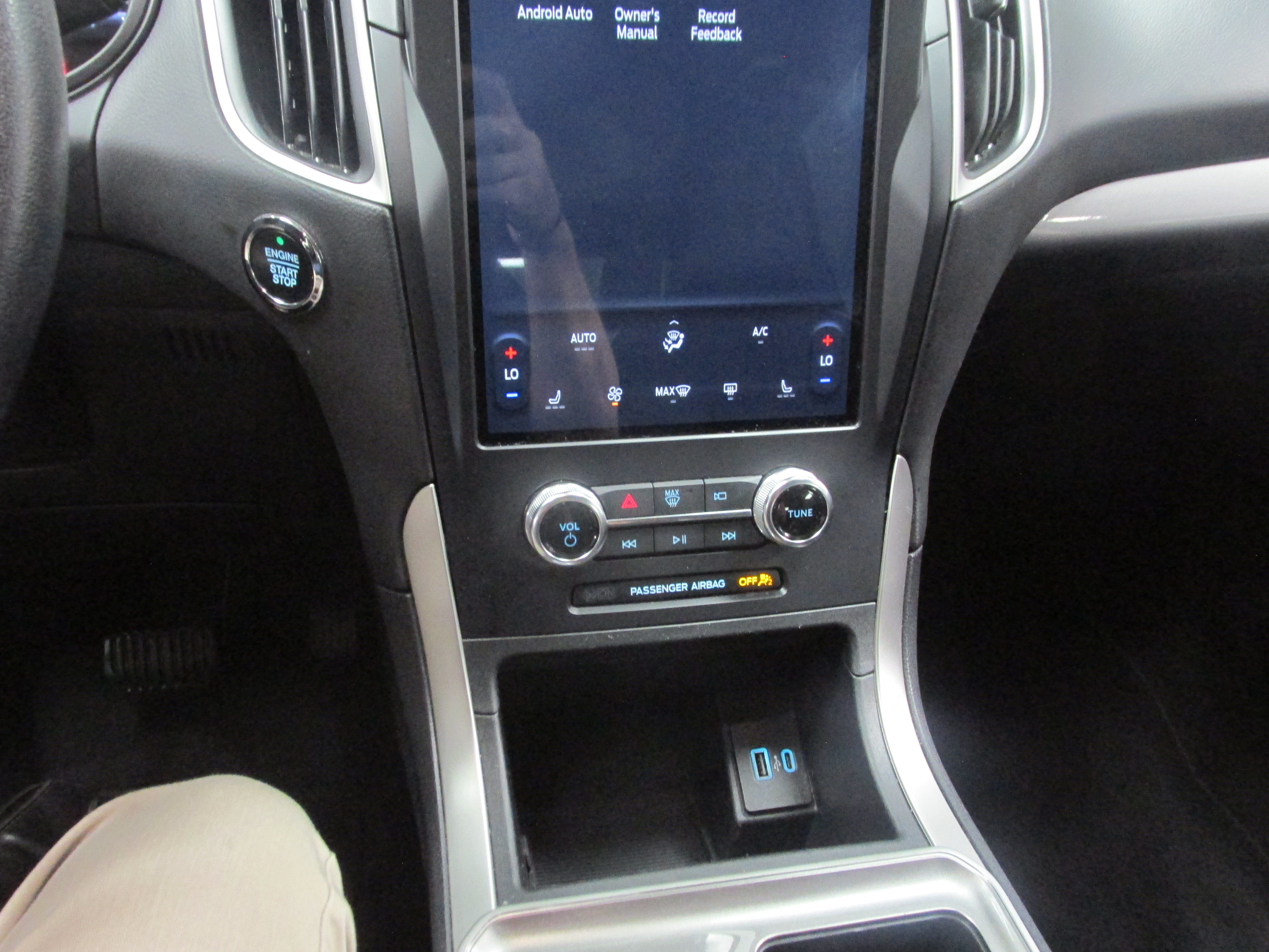 Certified 2024 Ford Edge SEL AWD/4WD image 39