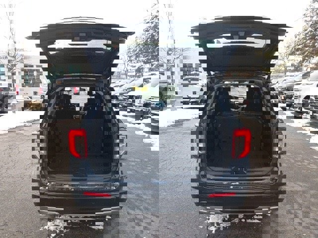 Certified 2022 Ford Explorer XLT w/ Equipment Group 202A image 16