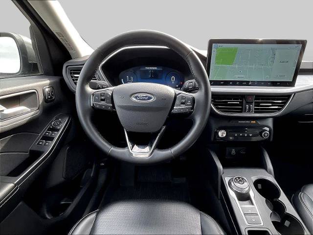 Certified 2025 Ford Escape Platinum AWD/4WD image 10