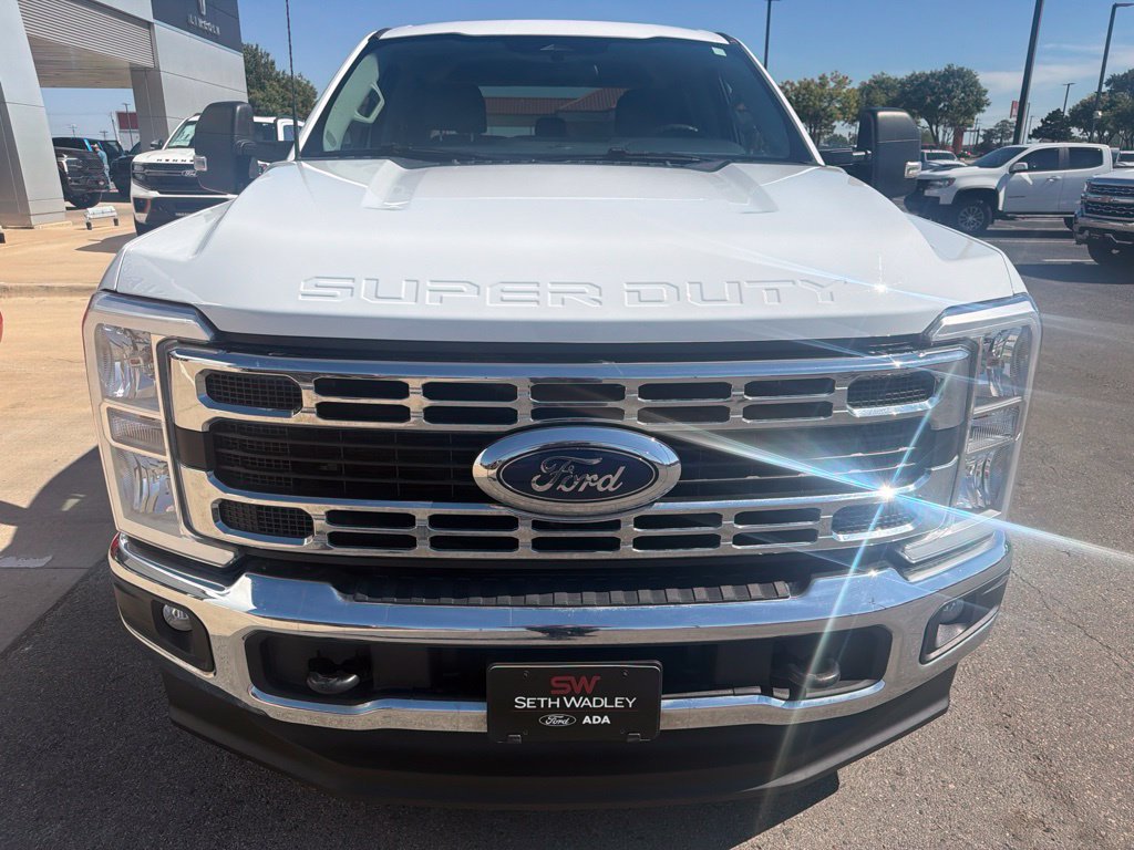 Certified 2025 Ford F250 XLT w/ FX4 Off-Road Package AWD/4WD image 6