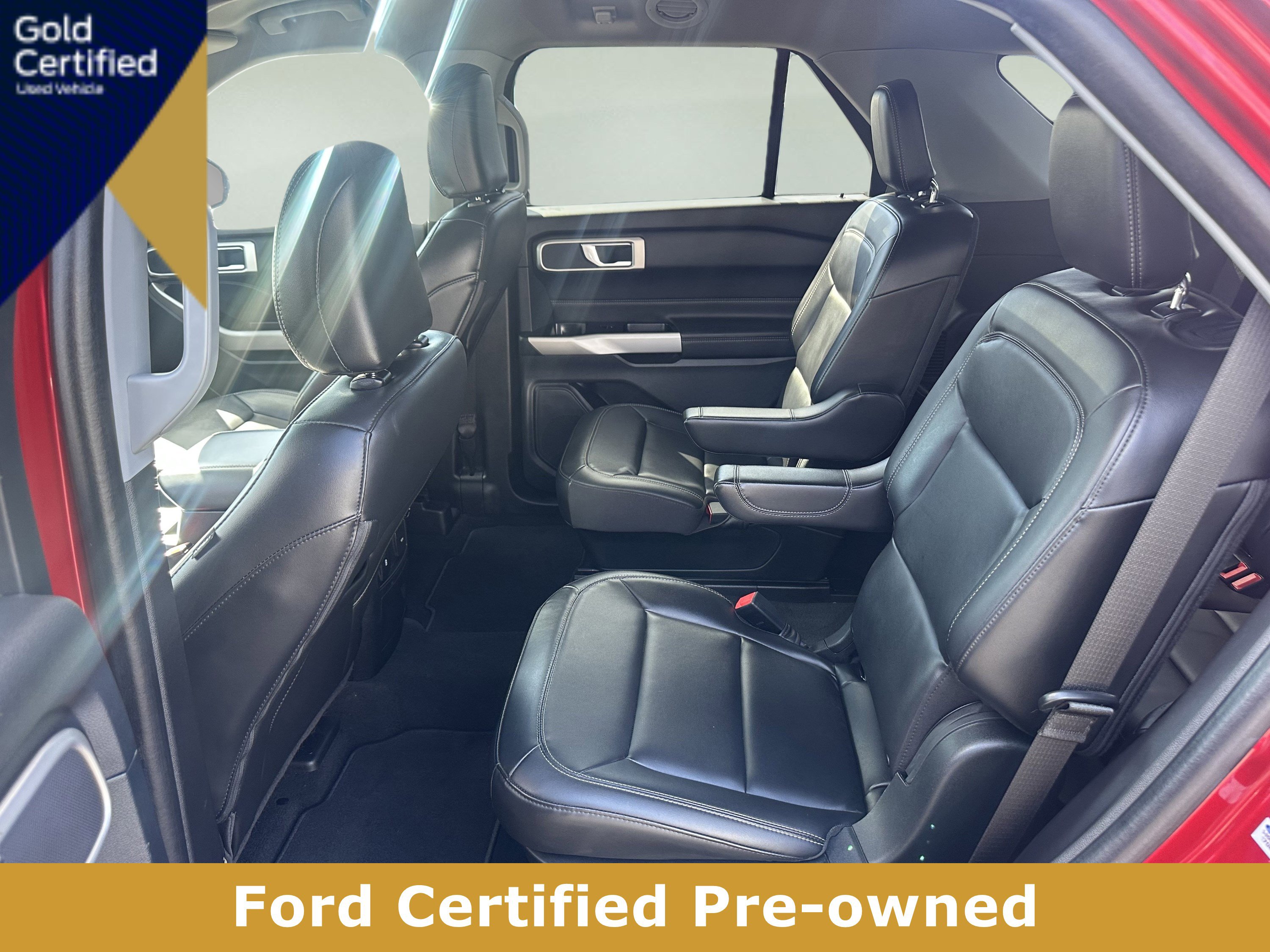 Certified 2023 Ford Explorer XLT w/ Equipment Group 202A AWD/4WD image 10