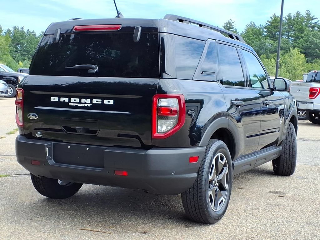 Certified 2024 Ford Bronco Sport Outer Banks w/ Tech Package AWD/4WD image 4