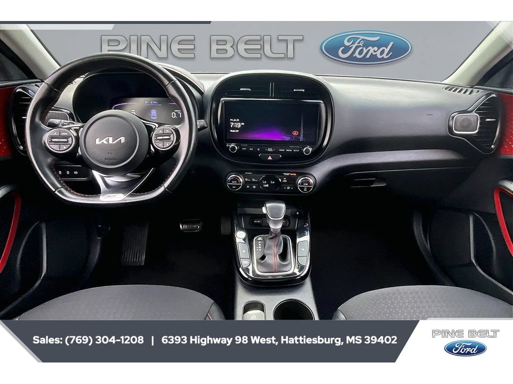 Used 2023 Kia Soul GT-Line w/ GT-Line Technology Package FWD image 13