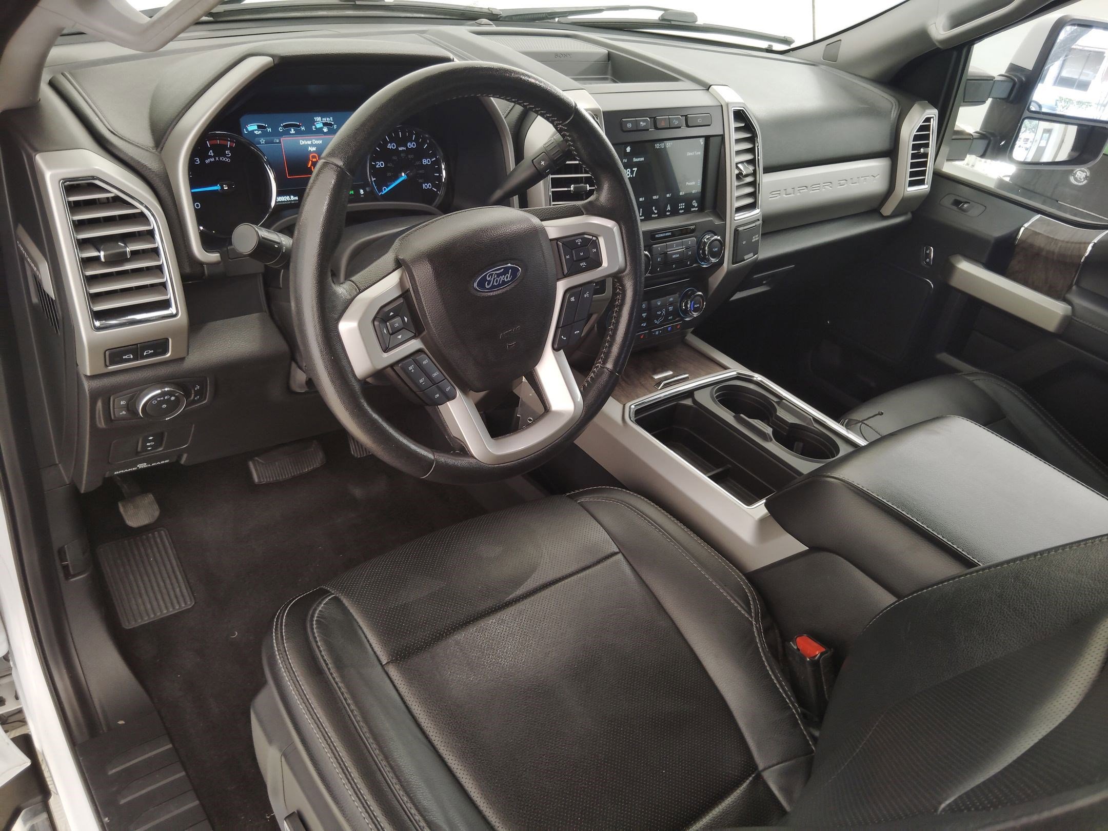 Certified 2017 Ford F250 Lariat w/ Lariat Value Package image 4