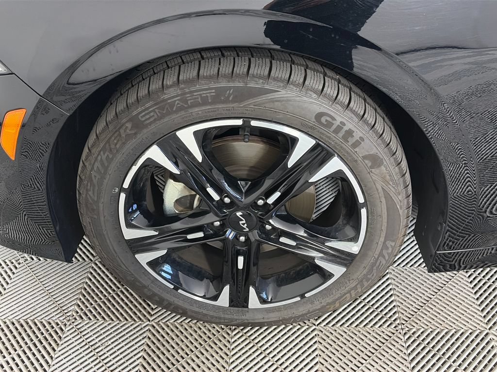 Used 2023 Kia K5 GT-Line AWD/4WD image 8