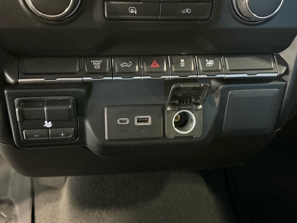 Used 2023 Chevrolet Silverado 2500 LT image 19