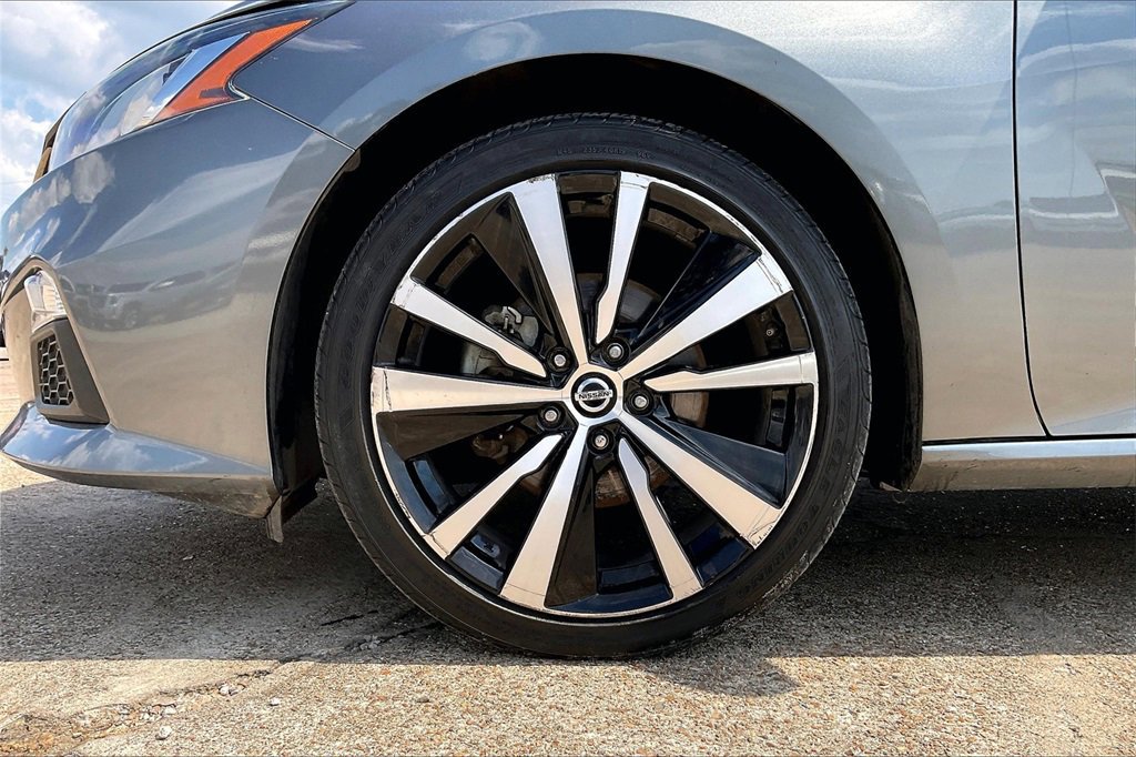 Used 2022 Nissan Altima 2.5 SR image 35