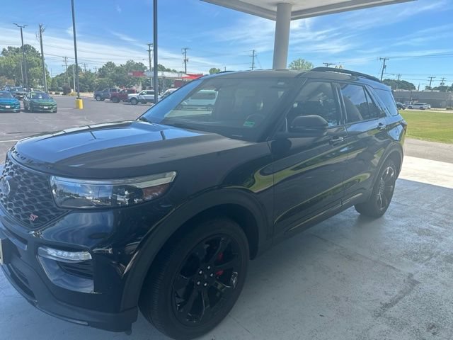 Certified 2022 Ford Explorer ST w/ ST Street Pack AWD/4WD image 5