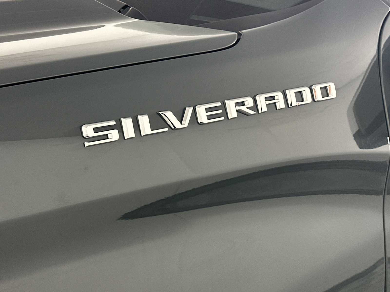 Used 2025 Chevrolet Silverado 1500 LT image 12