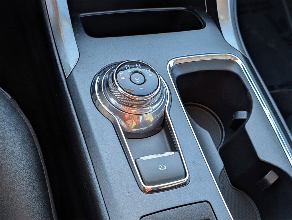 Certified 2017 Ford Fusion SE w/ Equipment Group 202A image 22