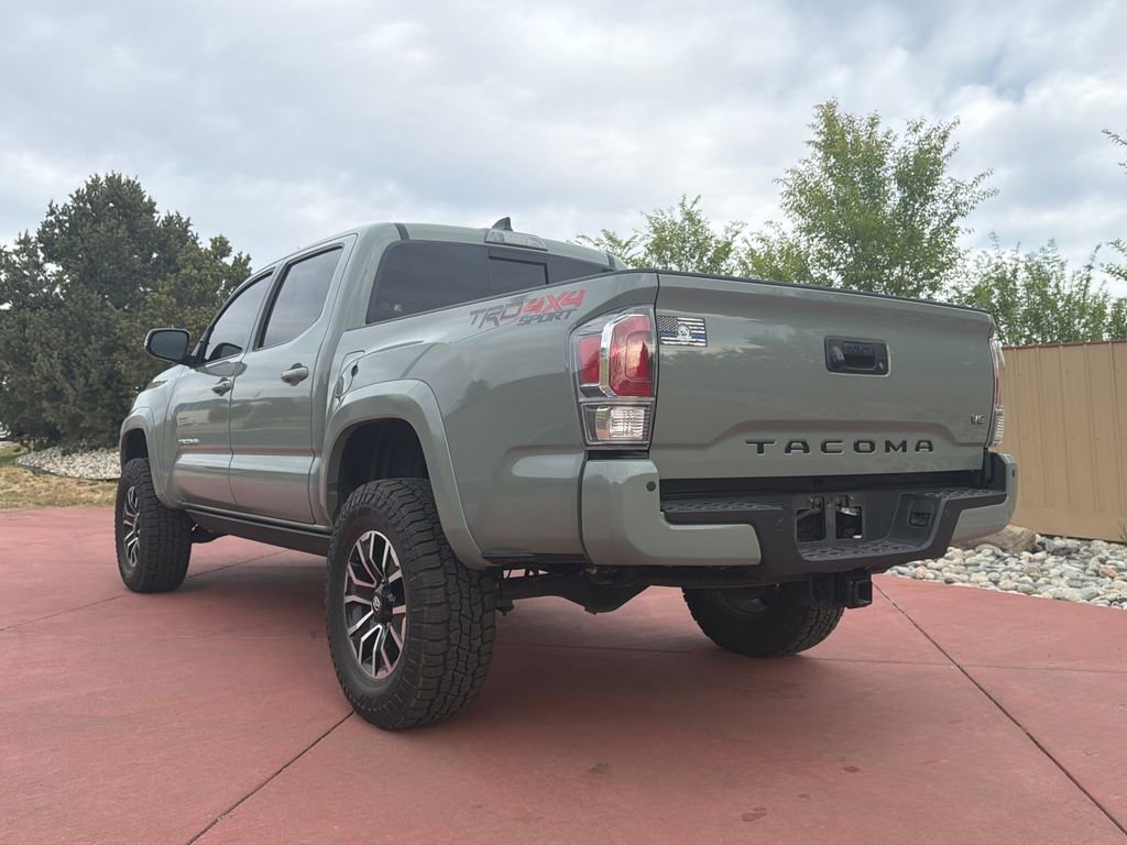 Used 2023 Toyota Tacoma TRD Sport w/ TRD Premium Sport Package AWD/4WD image 5