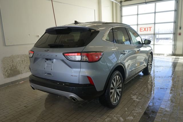 Certified 2022 Ford Escape Titanium image 14