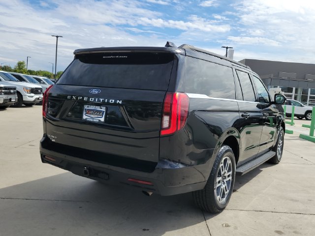 Certified 2025 Ford Expedition Max Active AWD/4WD image 3