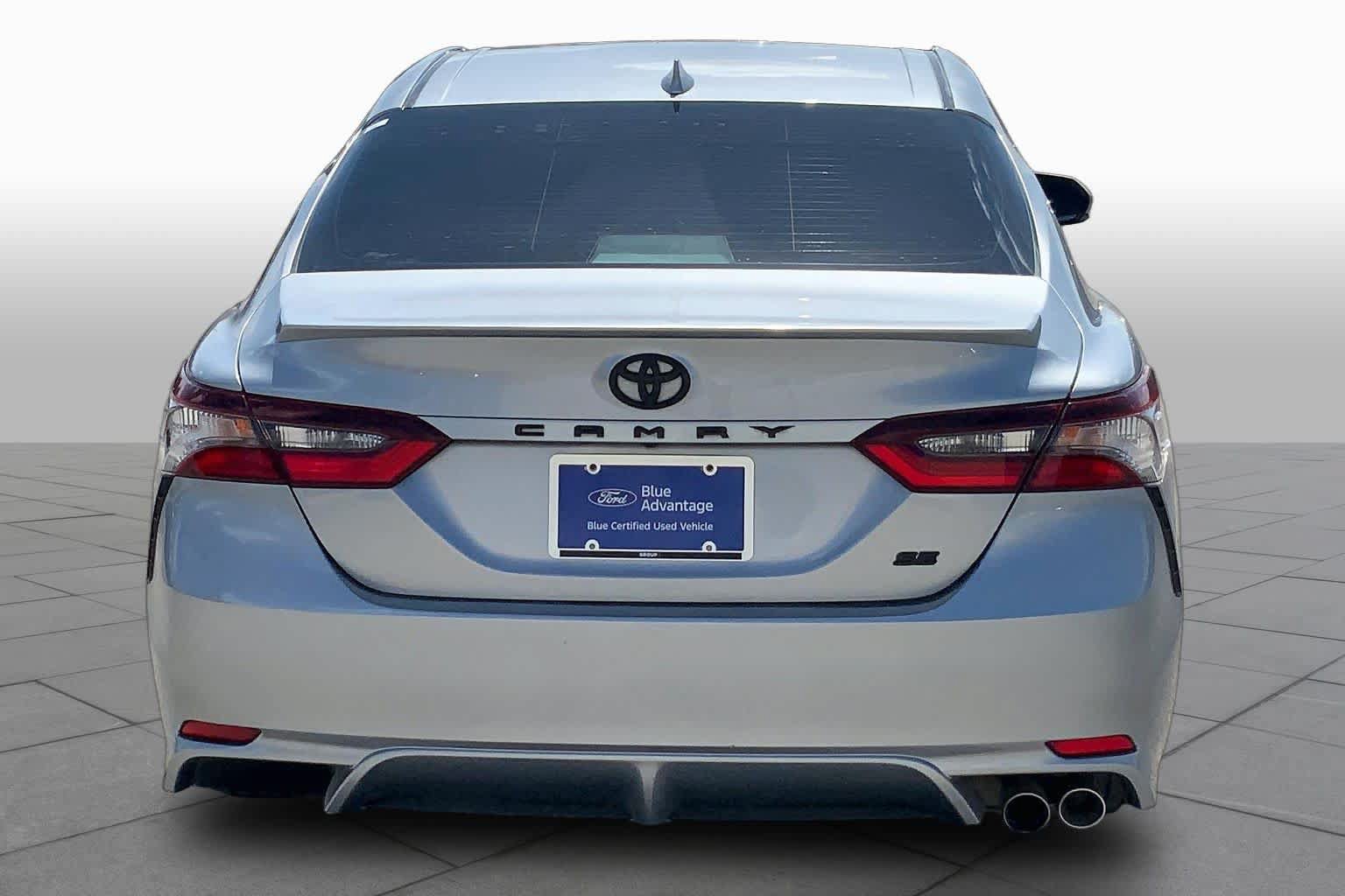 Used 2023 Toyota Camry SE FWD image 5