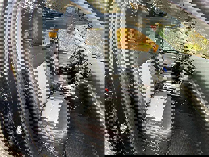 Certified 2022 Ford Explorer XLT w/ Equipment Group 202A image 31