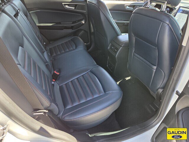 Certified 2024 Ford Edge SEL w/ Sport Appearance Package AWD/4WD image 15