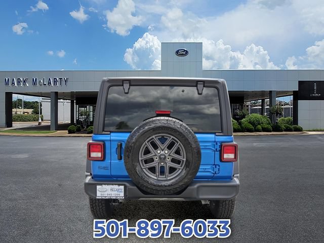 Used 2024 Jeep Wrangler Unlimited Sport AWD/4WD image 4