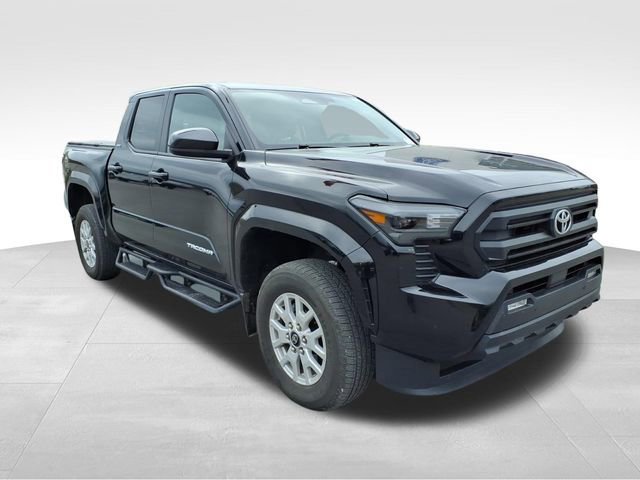 Used 2024 Toyota Tacoma SR5 AWD/4WD image 8