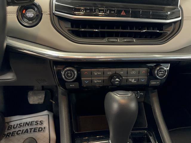 Used 2022 Jeep Compass Limited image 15