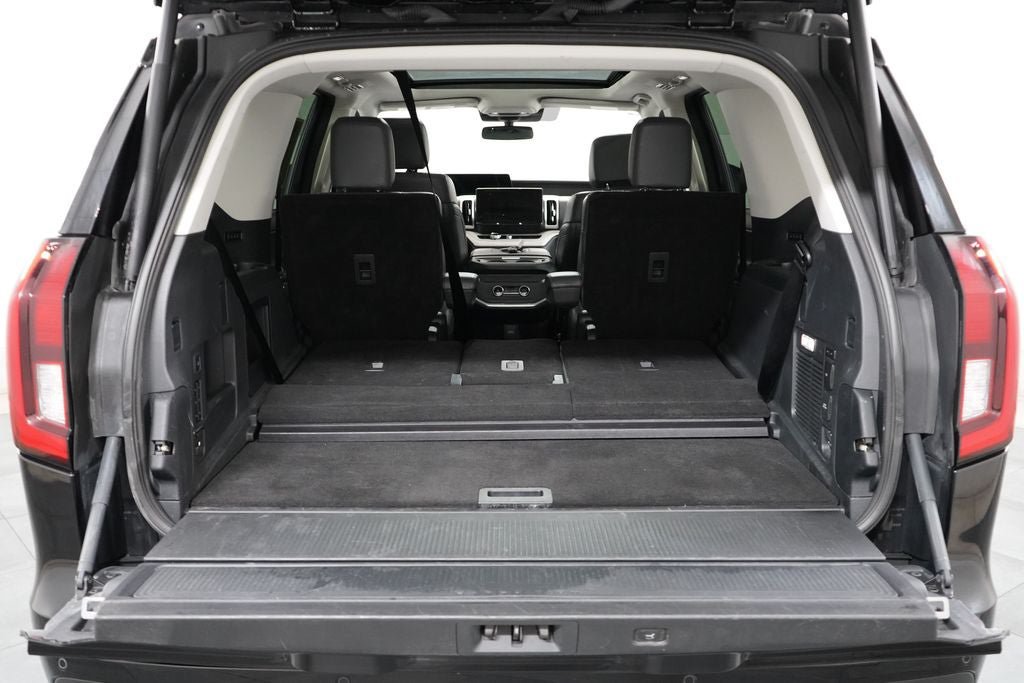 Certified 2025 Ford Expedition Active AWD/4WD image 30