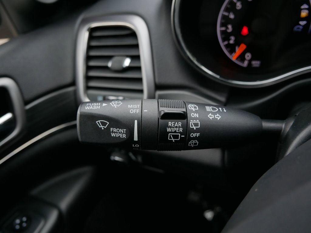 Used 2019 Jeep Grand Cherokee Limited X AWD/4WD image 25