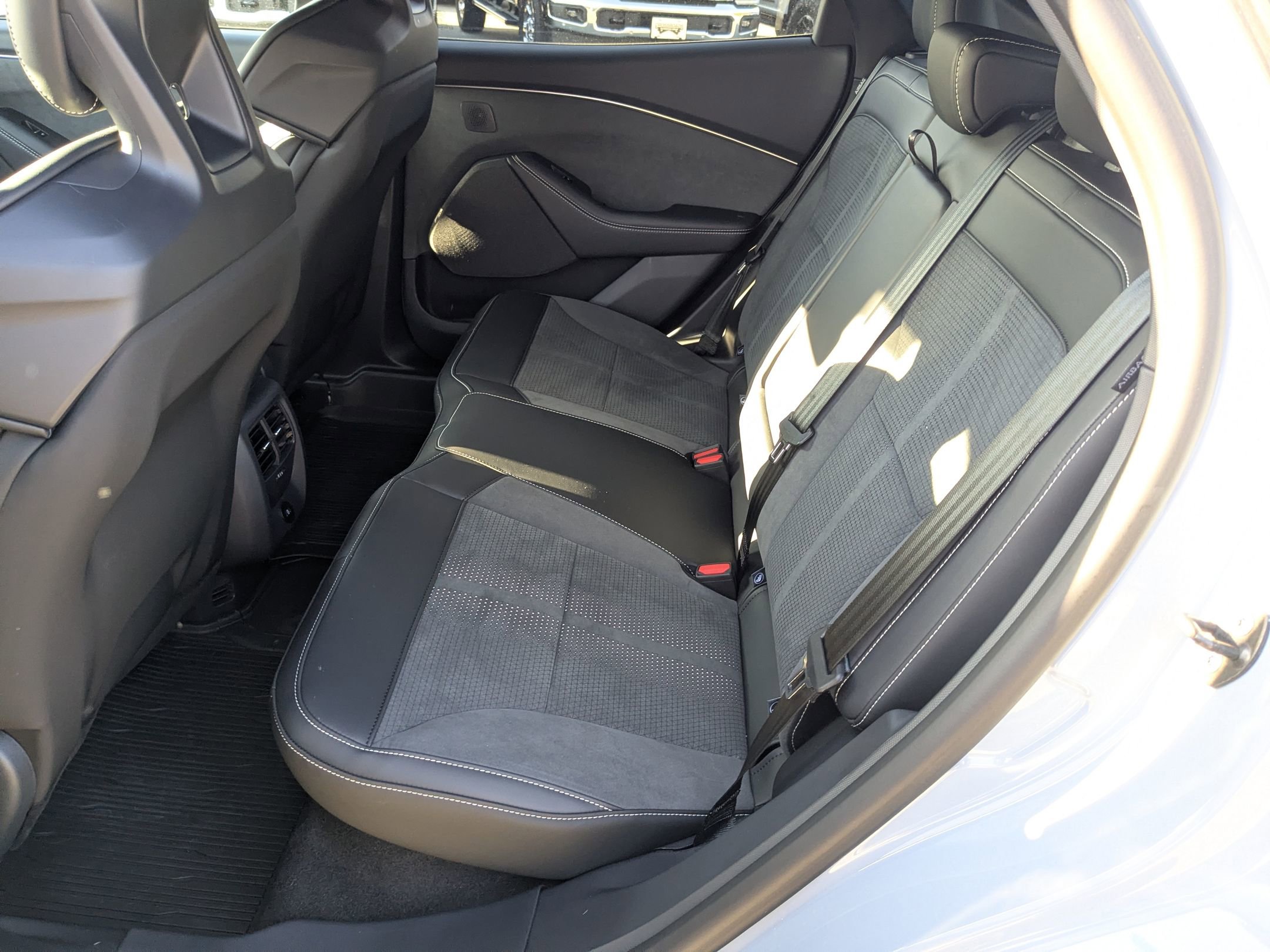 Certified 2025 Ford Mustang Mach-E GT image 32