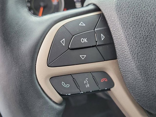 Used 2017 Jeep Cherokee High Altitude w/ Technology Group image 23