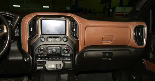Used 2022 Chevrolet Silverado 3500 High Country w/ Safety Package II image 26