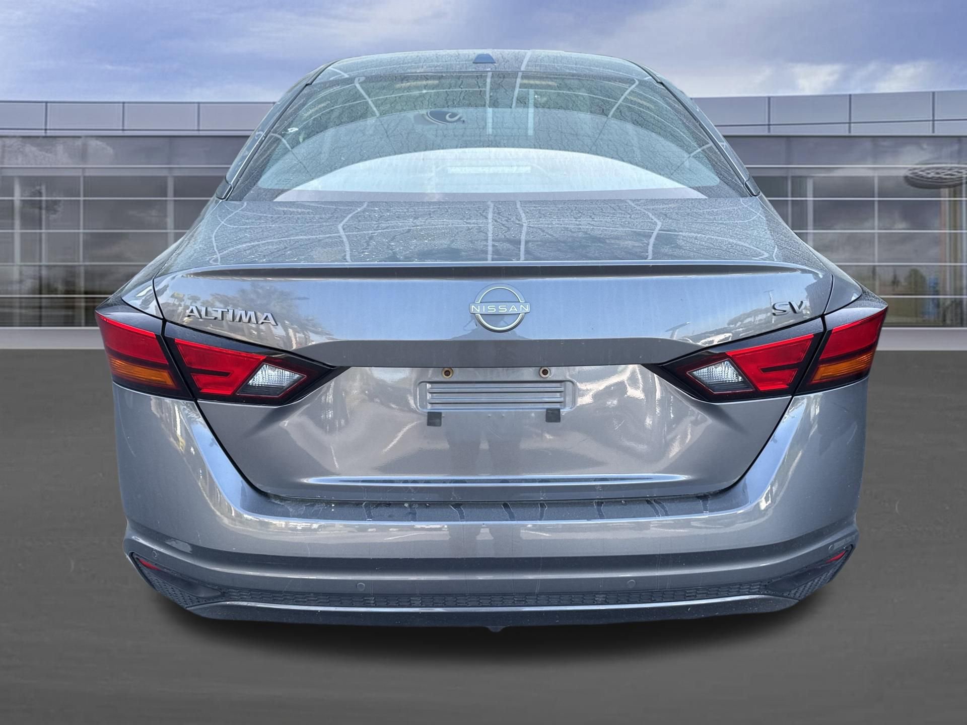 Used 2024 Nissan Altima 2.5 SV image 4