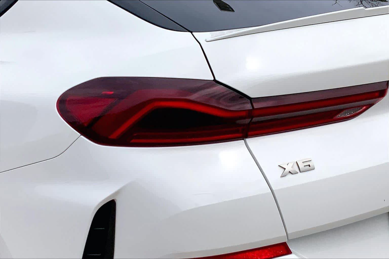 Used 2021 BMW X6 M50i w/ Premium Package AWD/4WD image 29