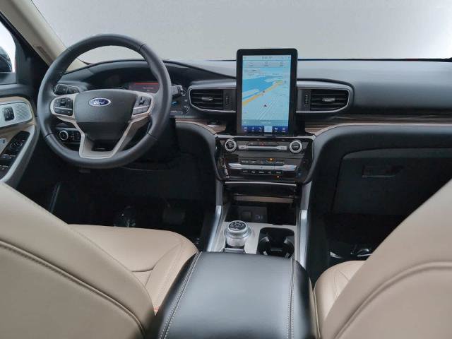 Certified 2024 Ford Explorer Limited w/ Limited Technology Package AWD/4WD image 10