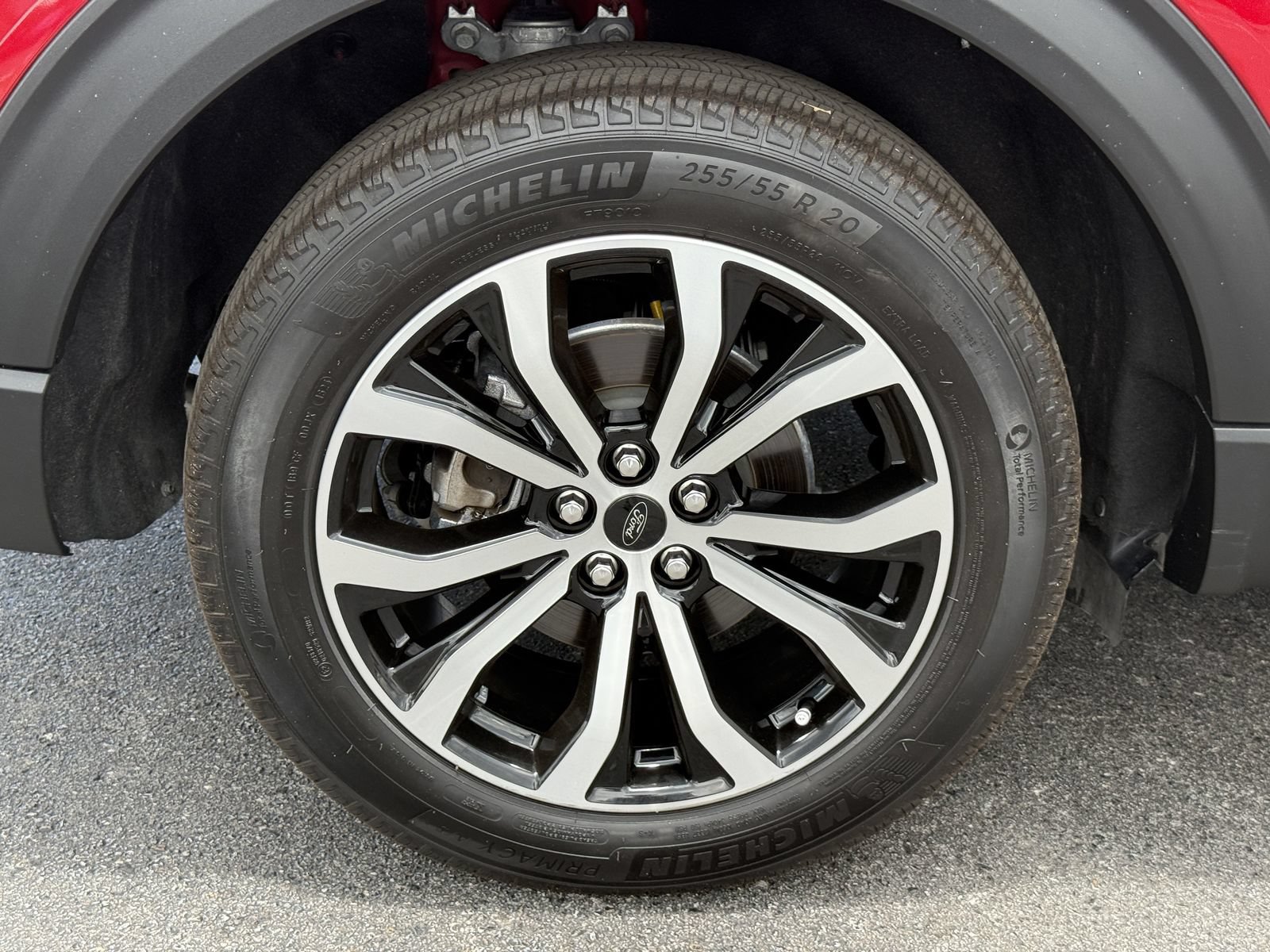 Certified 2025 Ford Explorer ST-Line w/ Premium Package RWD image 40