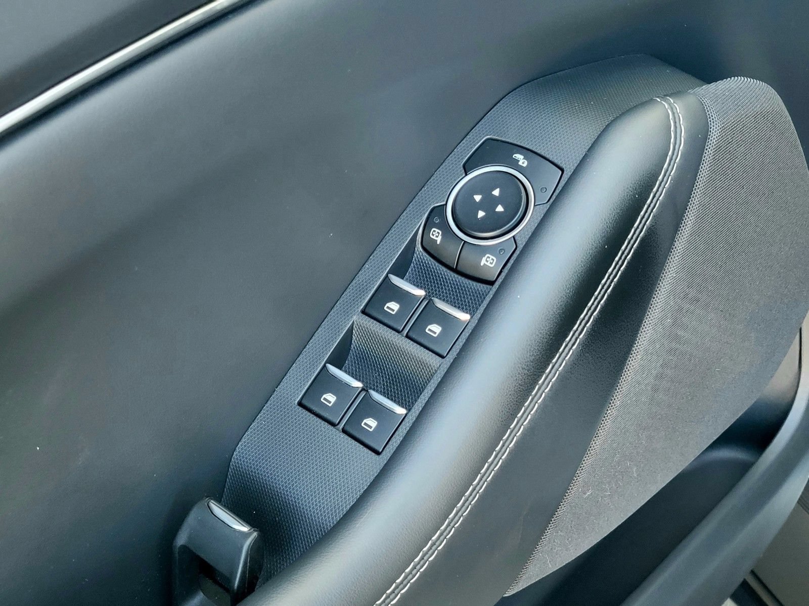 Certified 2023 Ford Mustang Mach-E Select RWD image 17