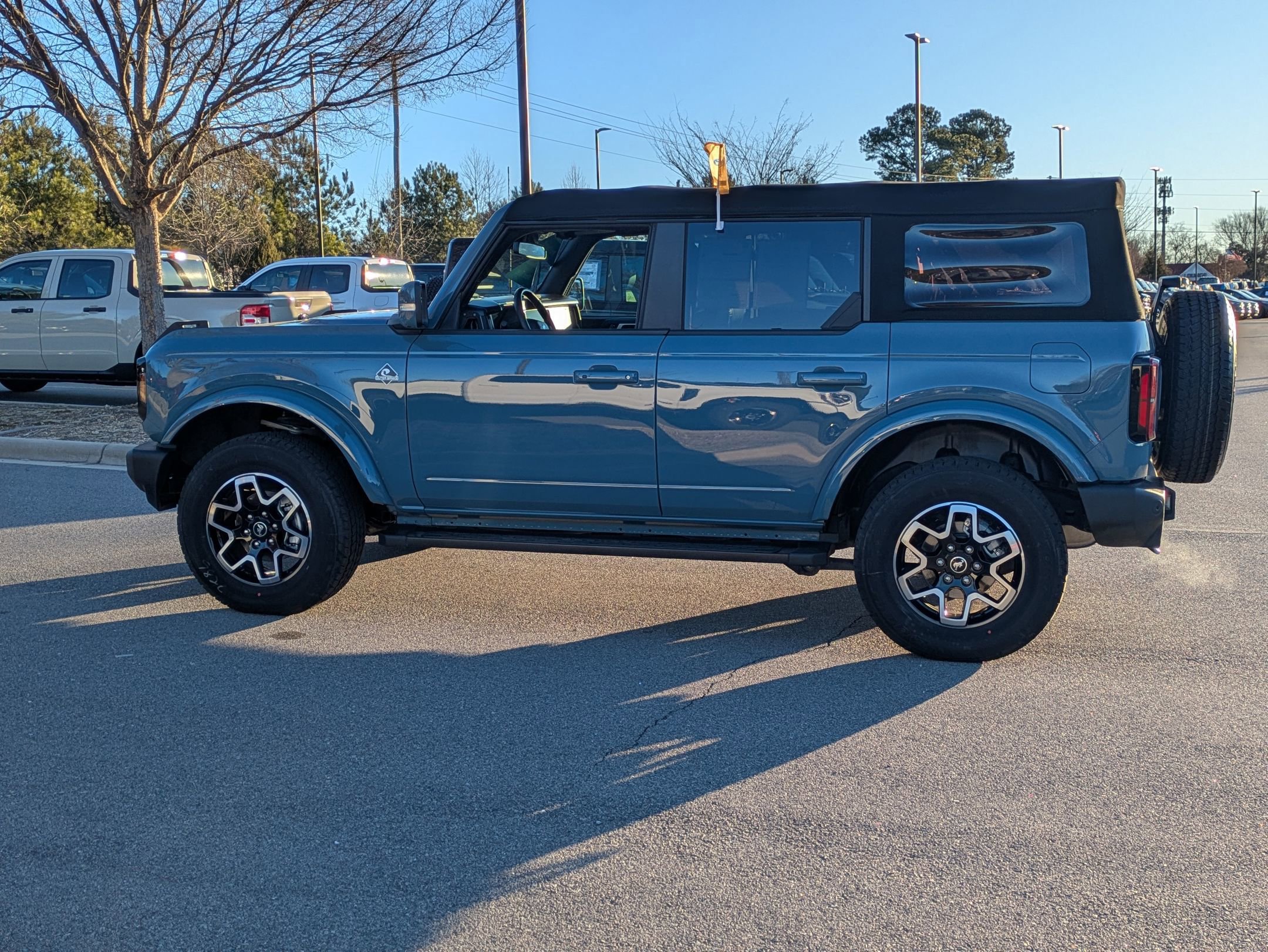 Certified 2021 Ford Bronco Outer Banks image 2