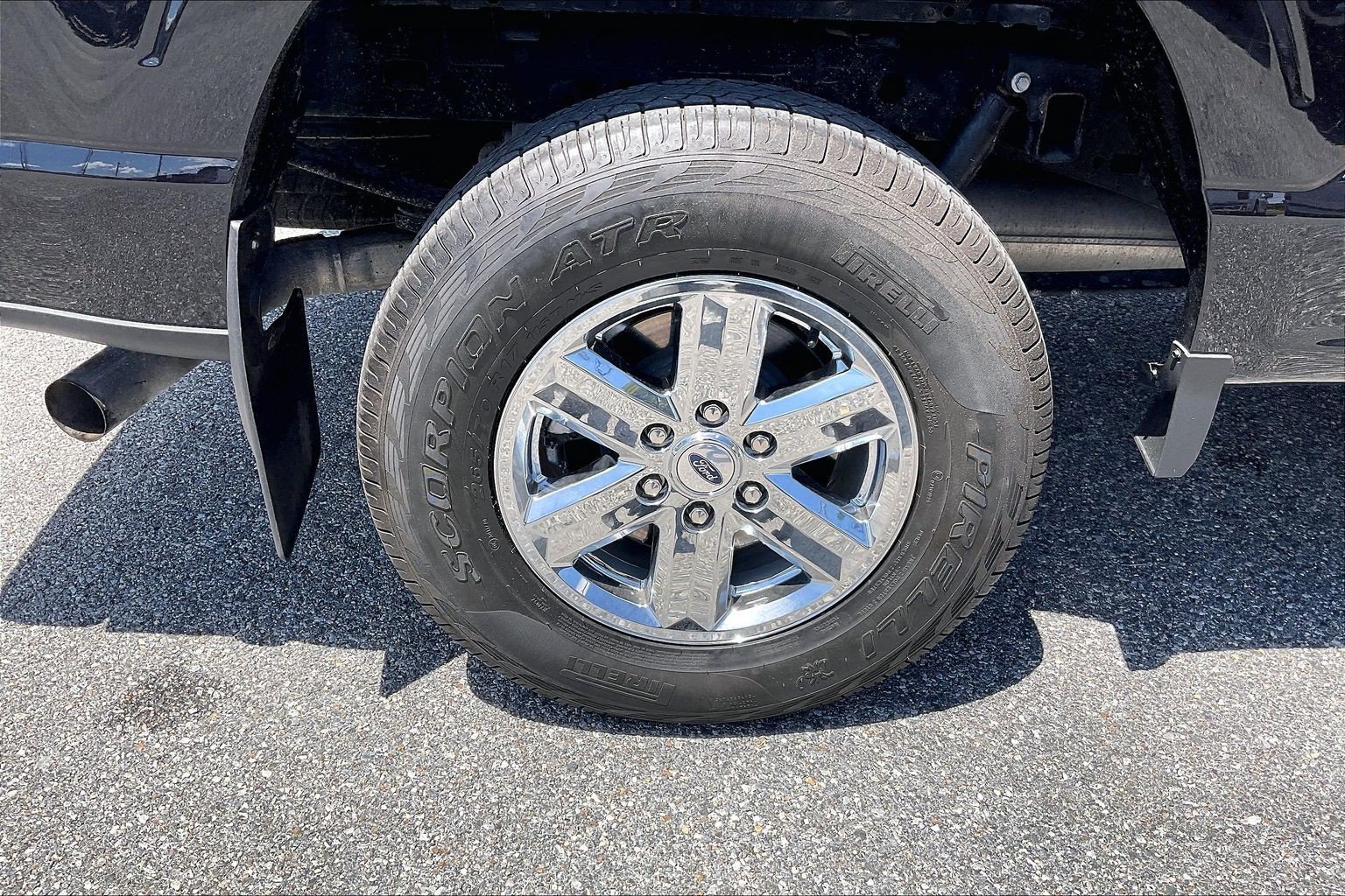 Certified 2022 Ford F150 XLT w/ Equipment Group 301A Mid AWD/4WD image 9